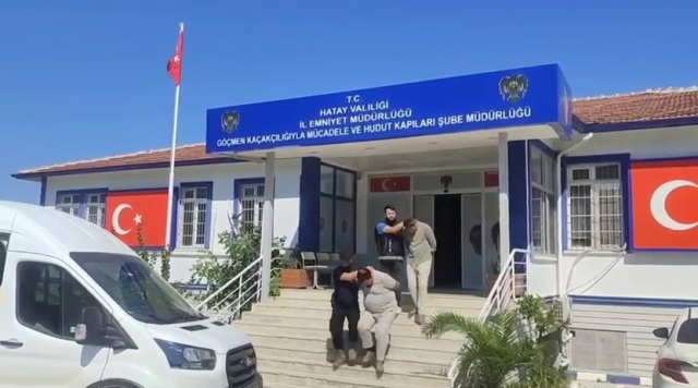 taksiyle gocmen kaciran insan 19974961 1049 1 m