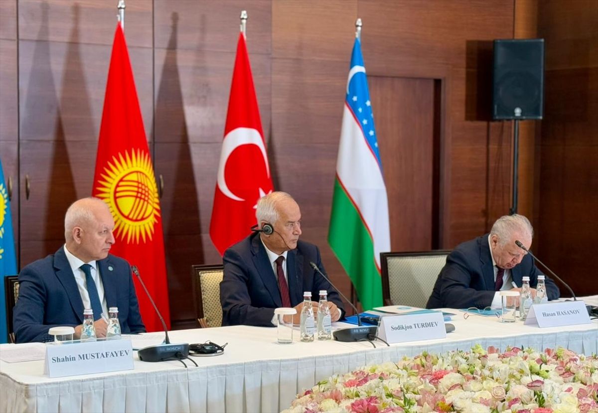 TDT Aksakallar Konseyi Toplantısı'nda 'Büyük Türk Dil Modeli' vizyonu öne çıktı