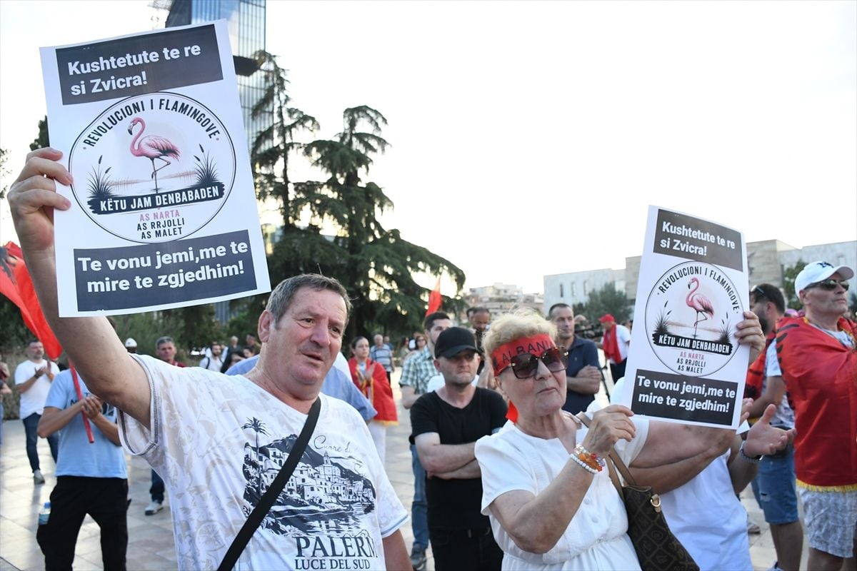 Arnavutluk'ta Trump bağlantılı proje protestoları 24. gününde