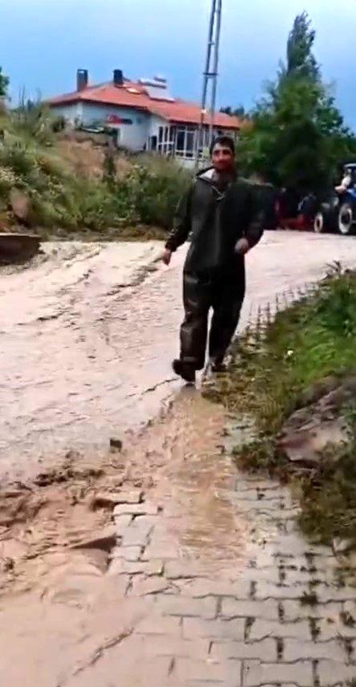 Aşırı yağış Develi'de sele dönüştü