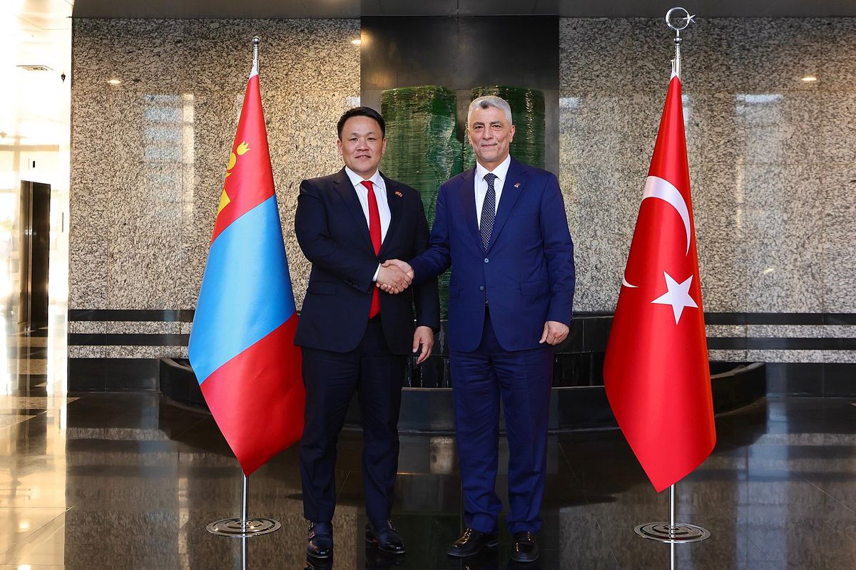 Bakan Bolat, Moğolistan Başbakan Yardımcısı Nyamtaishir ile görüştü