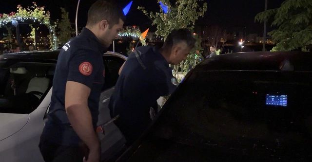 bebegini arabada unuttu hincini gazetecilerde 2 19978201 o