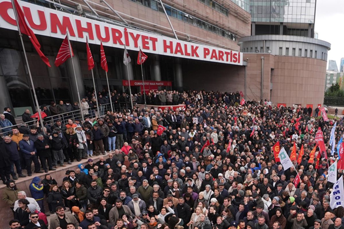 CHP'de yeni ihraç dalgası! 2 il başkanı daha görevden alındı