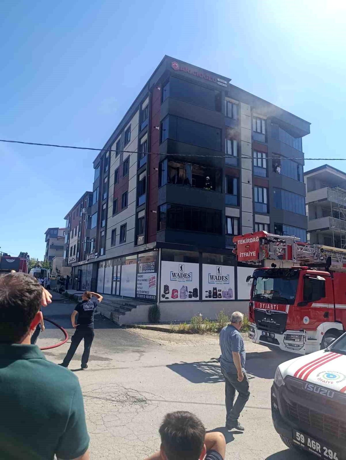 Çocukların ateşle oyunu yangın çıkardı: 1 yaralı