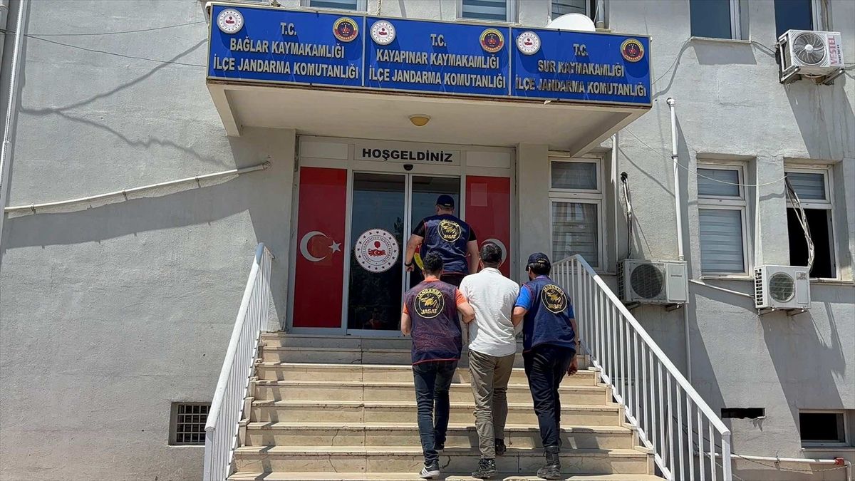 Diyarbakır'da çeşitli suçlardan aranan 141 kişi yakalandı