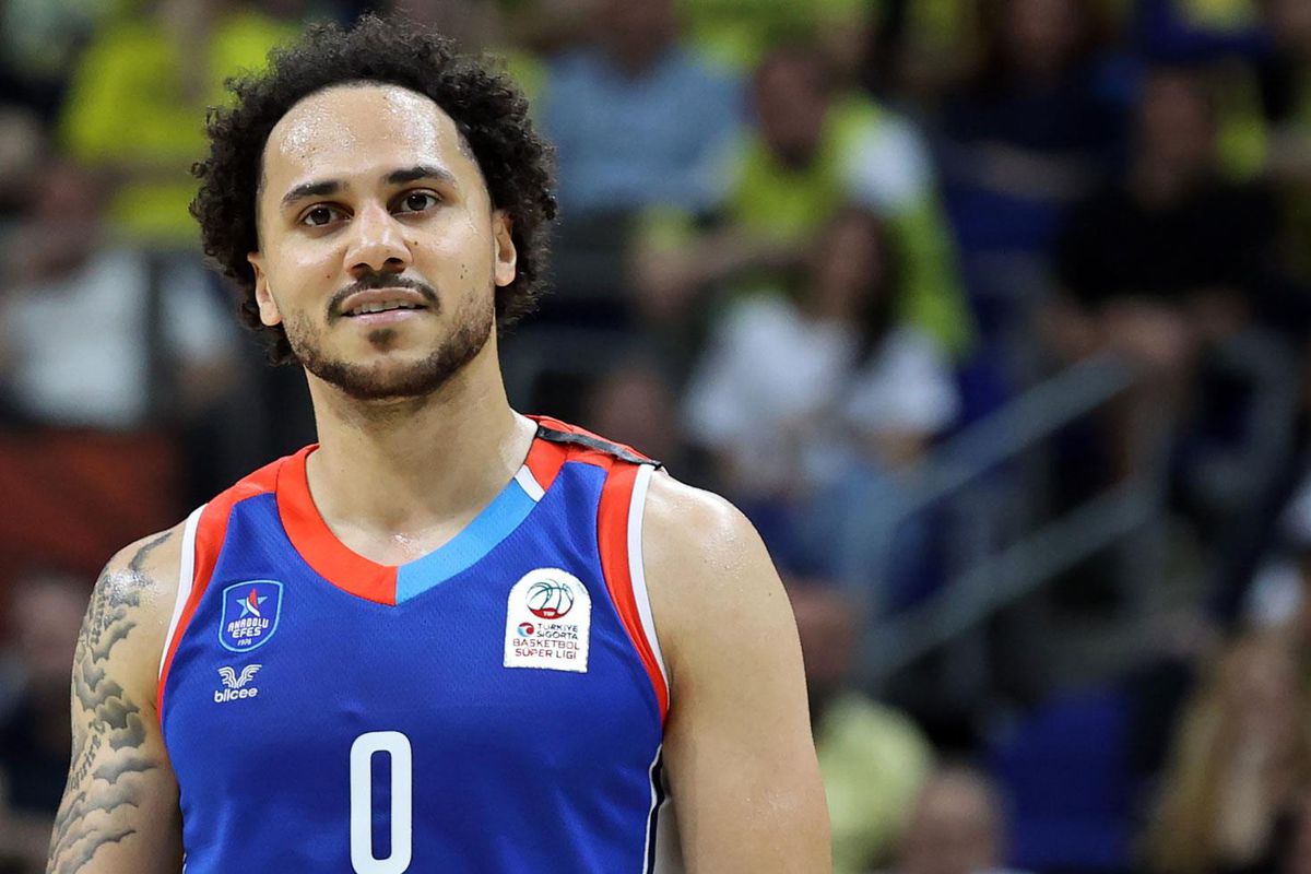 Fenerbahçe Beko, Shane Larkin için devrede