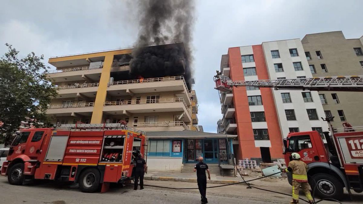 İskenderun'da ev yangını paniği