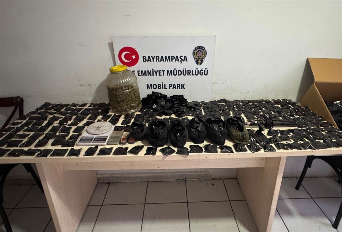İstanbul'da uyuşturucu operasyonunda yakalanan 2 zanlı tutuklandı