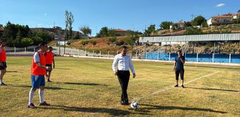 Karakeçili'de düzenlenen futbol turnuvası başladı