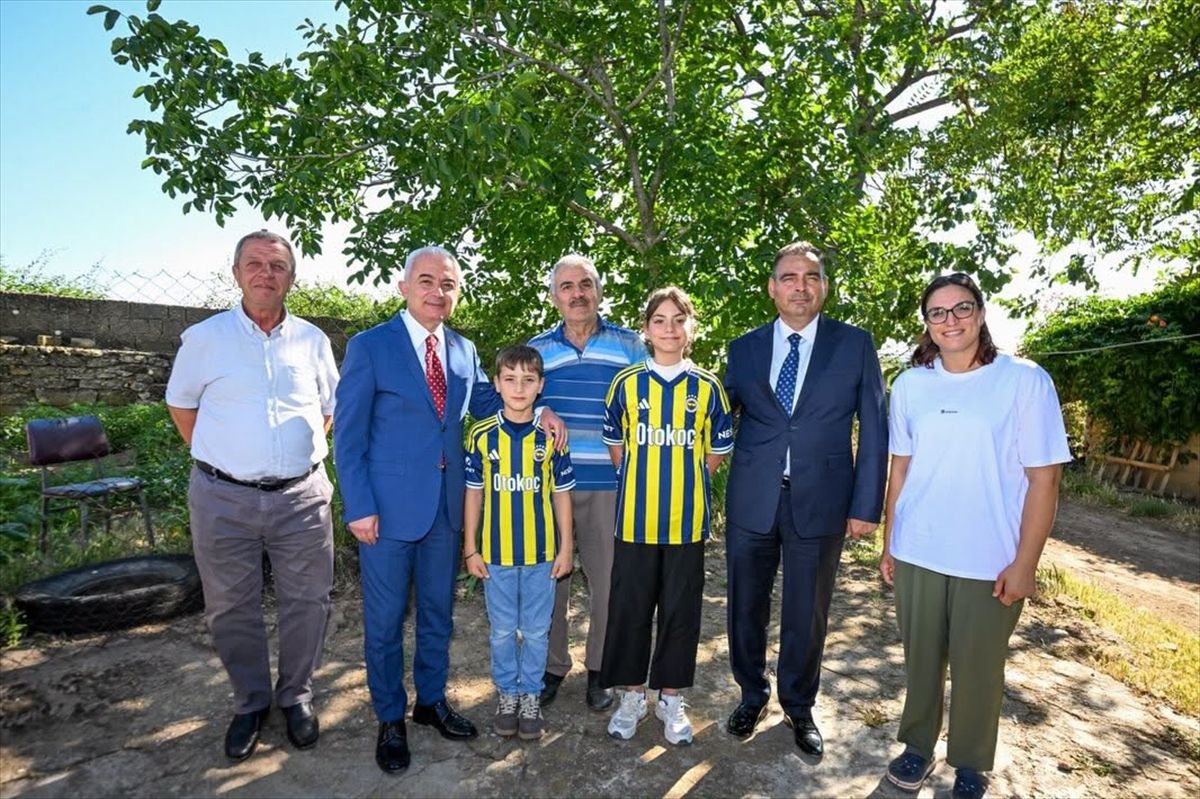 Kırklareli Valisi Turan, 'Aile ve Nüfus On Yılı' kapsamında ziyaretlerini sürdürüyor