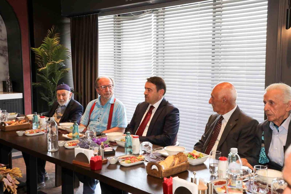 Kütahya çinisinin geleceği masaya yatırıldı