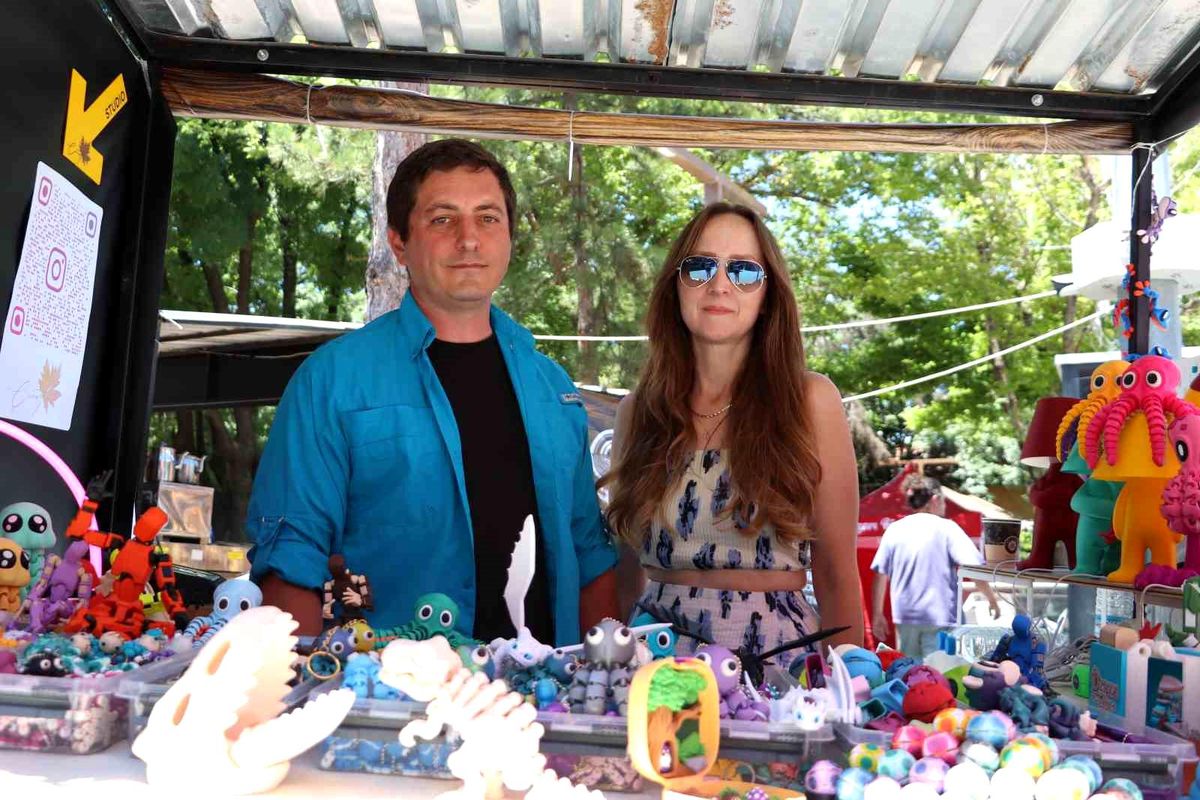 Eskişehirli mimar çiftin 3D yazıcıyla ürettiği doğal oyuncaklar.