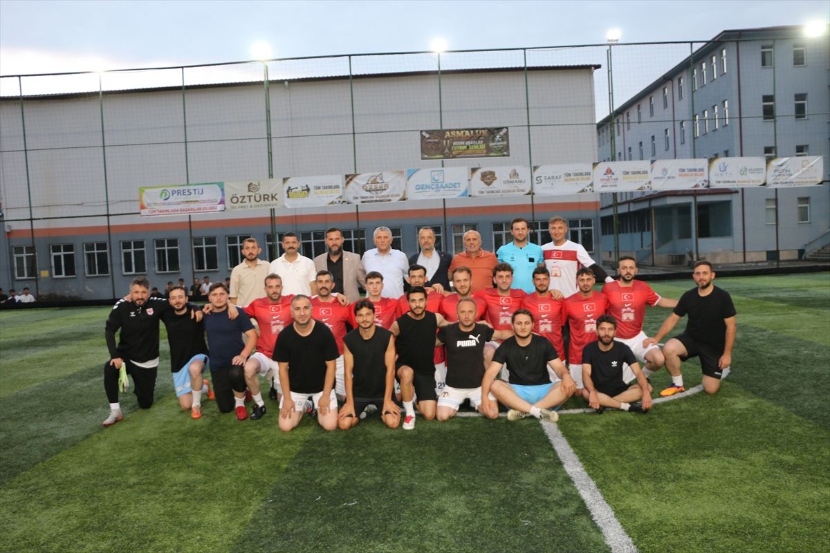 Of'ta futbol turnuvası başladı