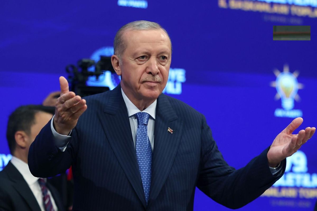 Rozetlerini Erdoğan takacak! İki belediye başkanı daha AK Parti'ye katılıyor