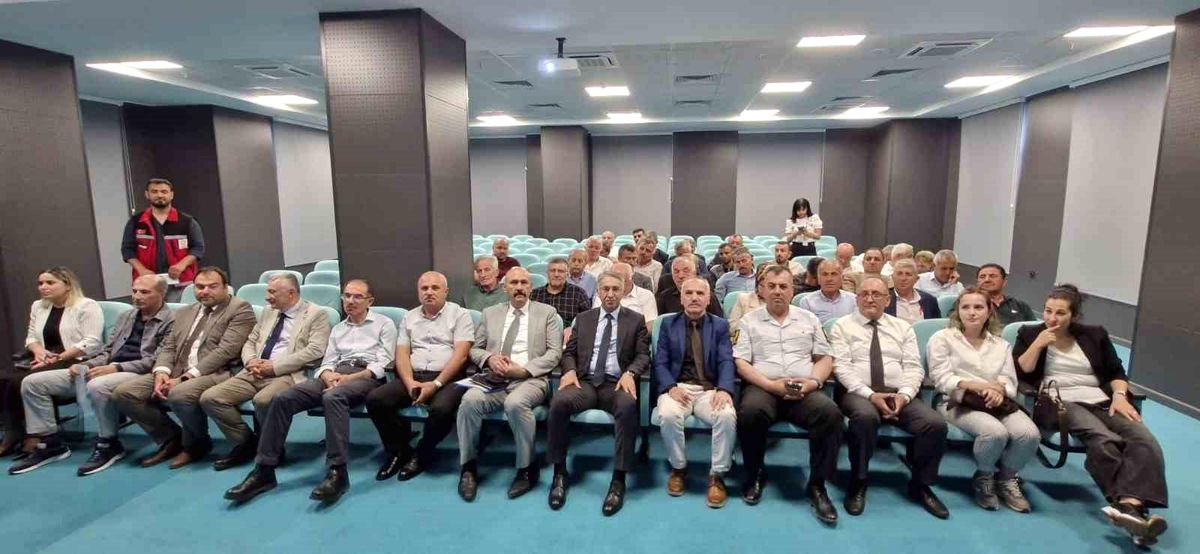 Samsun'da muhtarlara sosyal risk haritası ve aile rehberi eğitimi