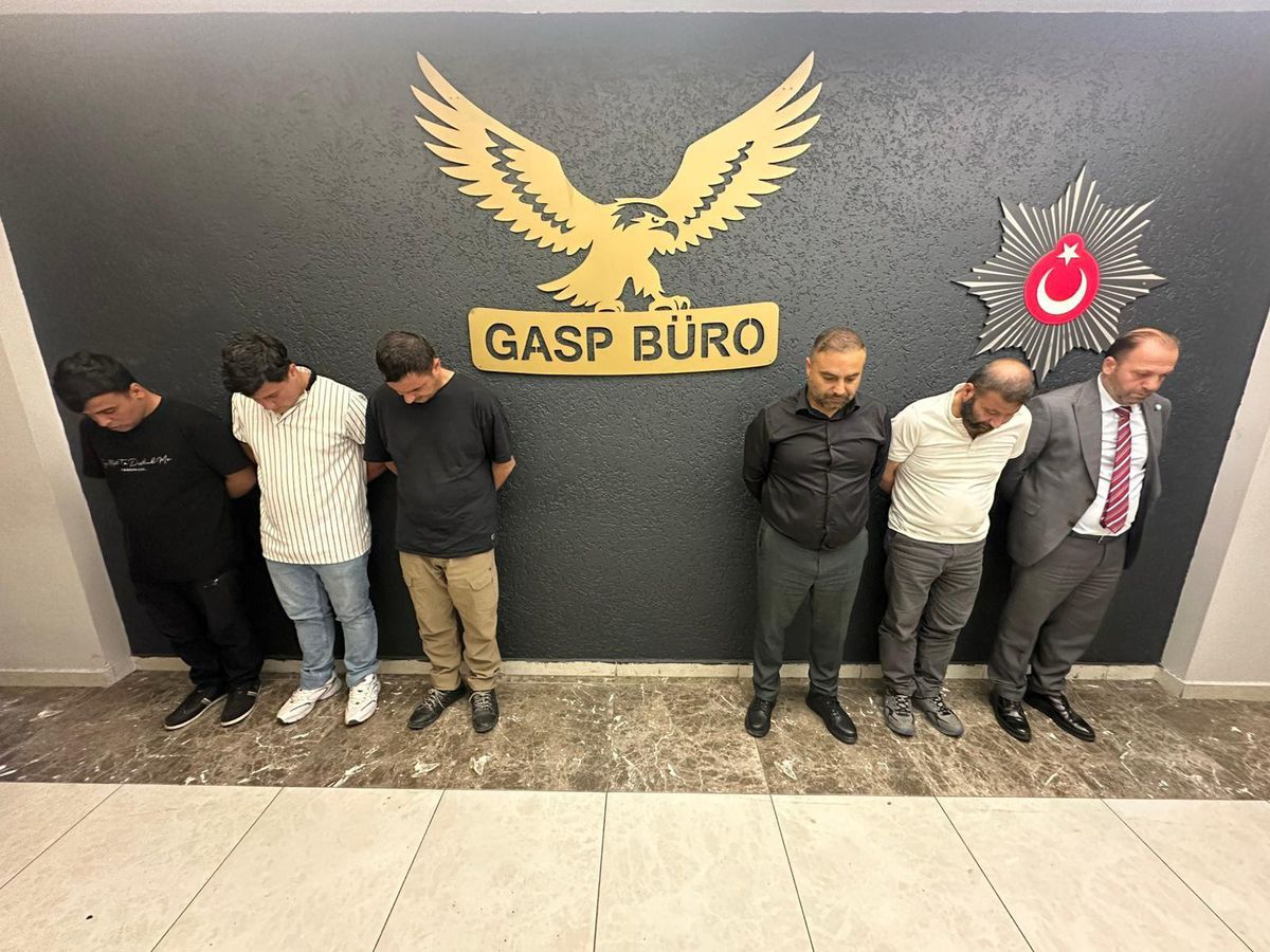 Sen misin AVM denetlemeye kalkan! Emniyet'ten ilk fotoğraflar geldi
