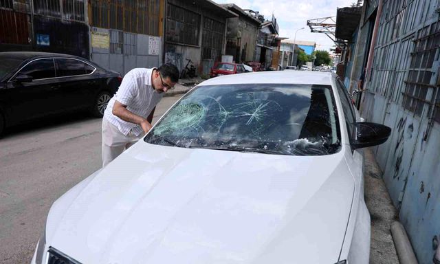 sokaga park ettigi milyonluk otomobilini koms 3 19978792 o