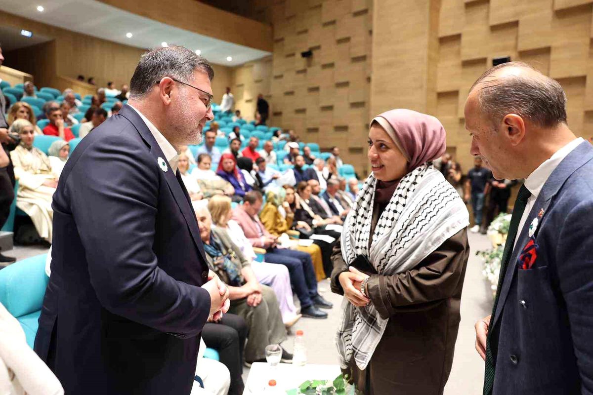 İki Coğrafya Tek Ağıt: AK Parti İzmir’de Gazze ve Srebrenitsa Anması