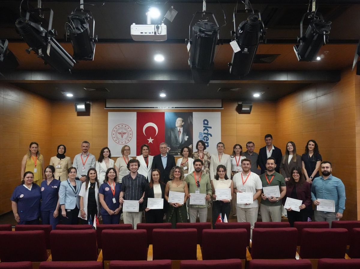 Tekirdağ'da acil bakım hemşireliği sertifikalı eğitim programı tamamlandı