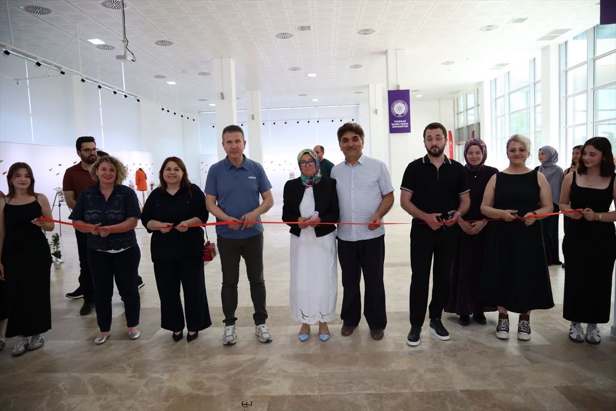 Tekirdağ NKÜ öğrencilerinden 'Zamansız Şıklığın Yorumu' sergisi