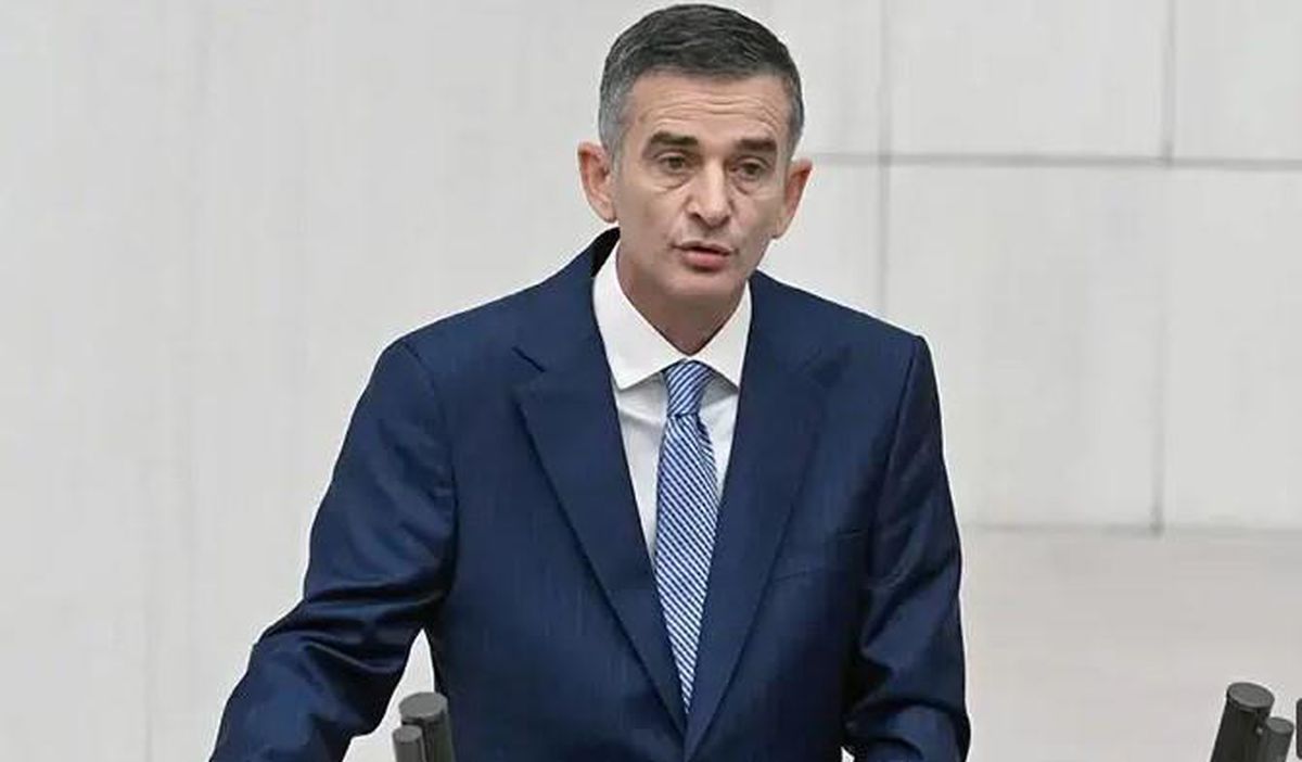 Ümit Dikbayır siyasi gelişmeleri değerlendiriyor