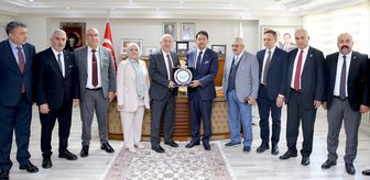 Zafer Partisi Genel Başkanı Özdağ, Erzurum'da ziyaretlerde bulundu