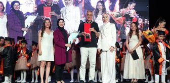 Antalya'da hayırsever Selahattin ve Hülya Onur'a teşekkür plaketi verildi