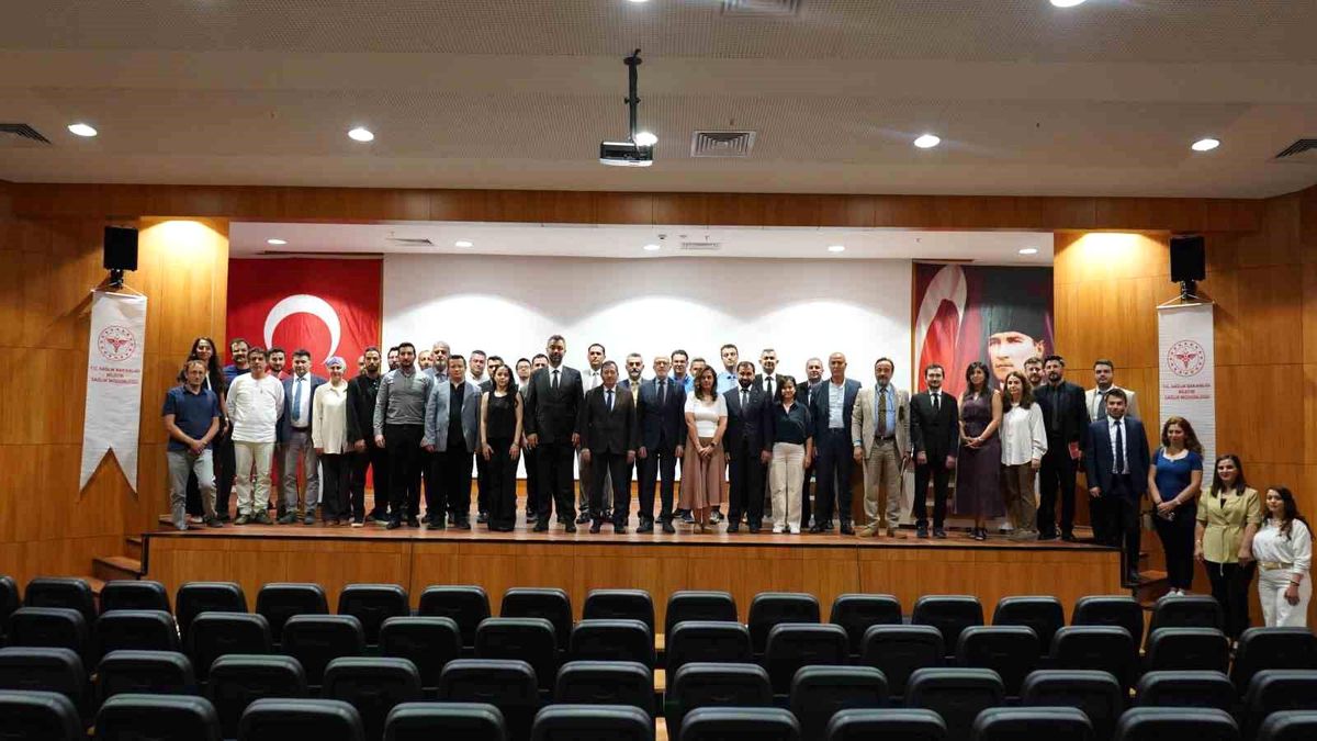 Bilecik Bozüyük Devlet Hastanesi'nde gerçekleştirilen ASKOM toplantısı