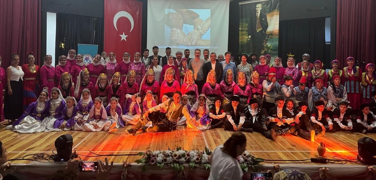 Buca'da 'Anadolu'nun Seyir Defteri' gala gecesi düzenlendi