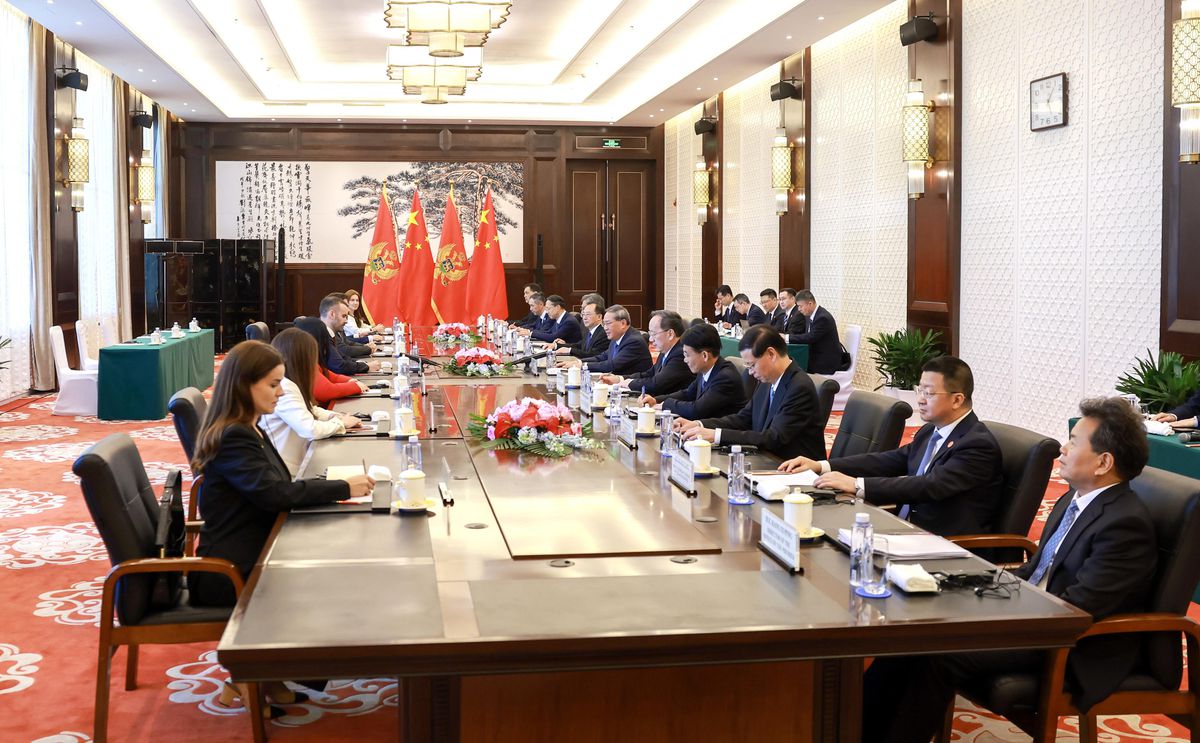 Çin Başbakanı Li Qiang ve Karadağ Başbakanı Milojko Spajic görüşmesi