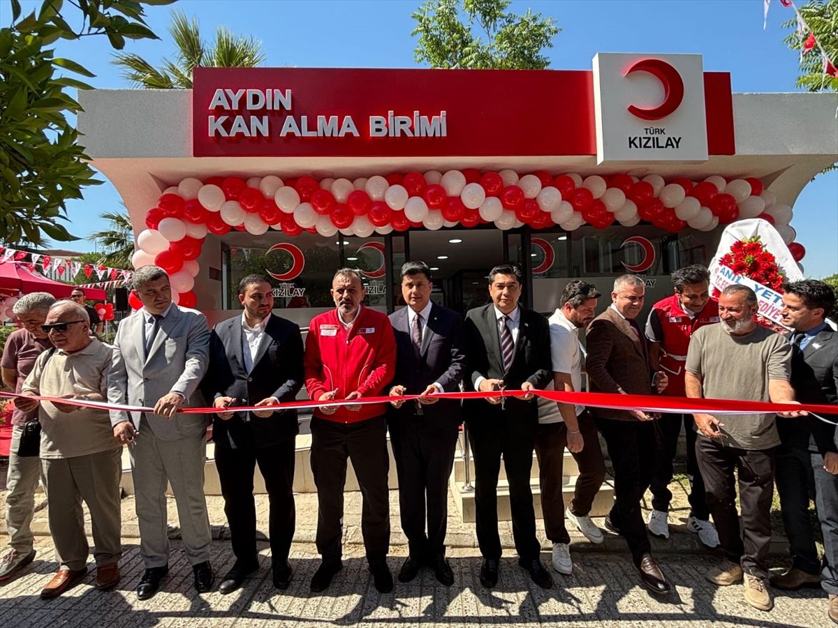 Aydın Efeler'de yenilenen Kızılay Kan Alma Birimi açılış töreni