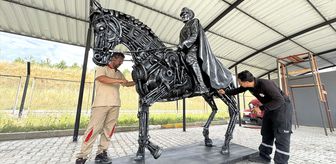 Hipodromda kullanılmayan metaller Gazi Koşusu Anıtı ve Atatürk heykeline dönüştü