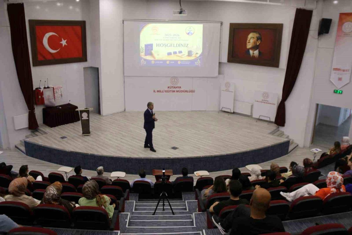 Kütahya'da sene sonu rehber öğretmenler toplantısı düzenlendi