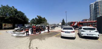 Malatya'da park halindeki otomobil yandı
