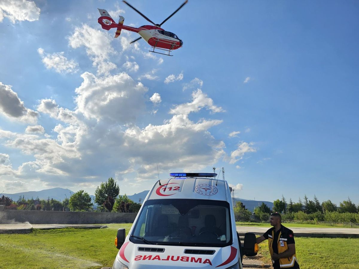 Niğde'de prematüre bebek için helikopter ambulans sevkıyatı yapıldı.