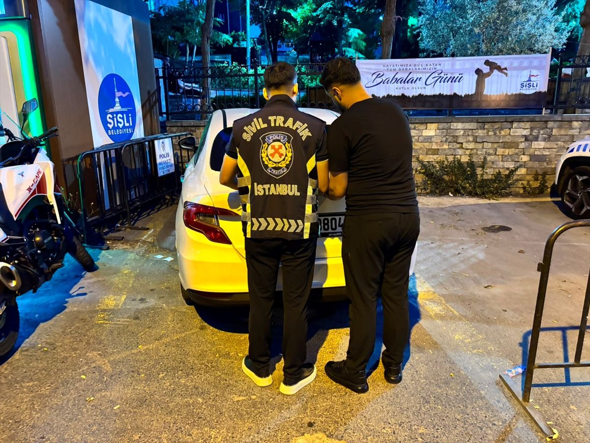 Şişli'de tartıştığı kişinin aracına saldıran sürücüye para cezası