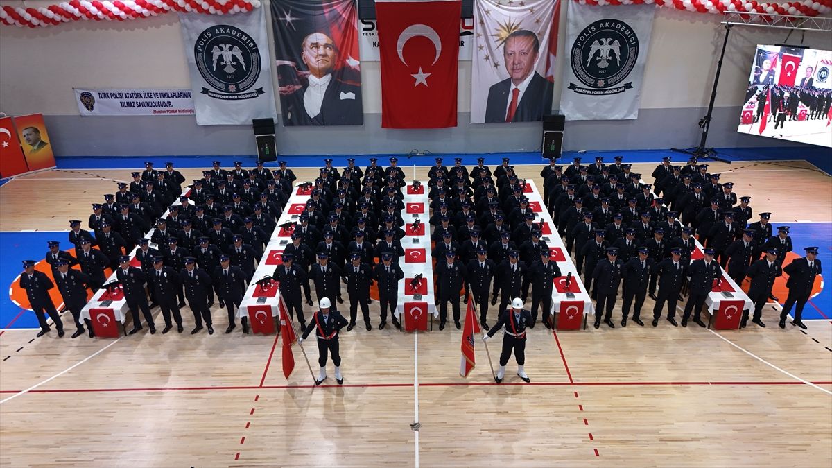 Amasya'da eğitimini tamamlayan 162 polis adayı mezun oldu