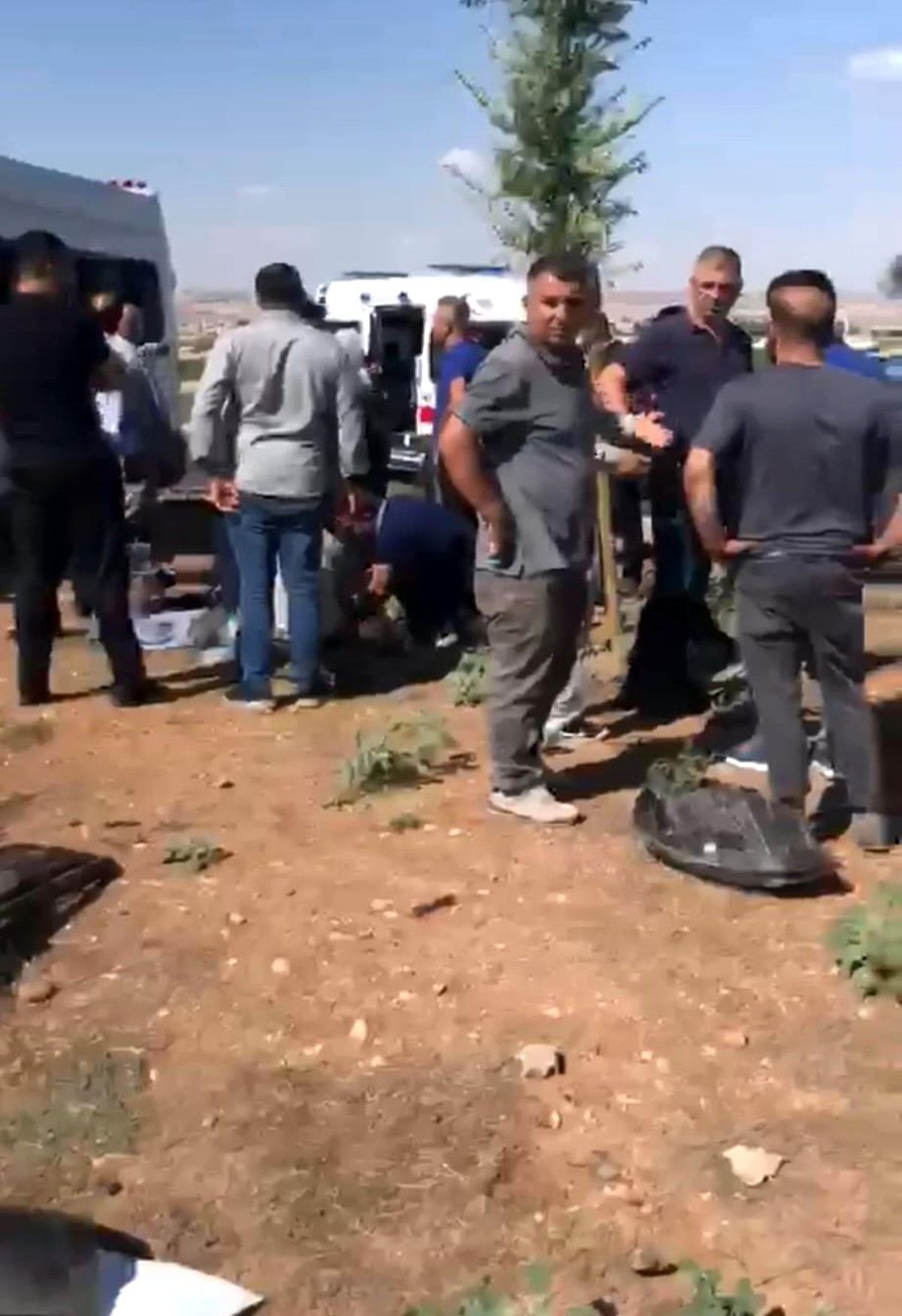 Batman çevre yolunda para nakil aracı ile minibüs çarpıştı: 15 yaralı