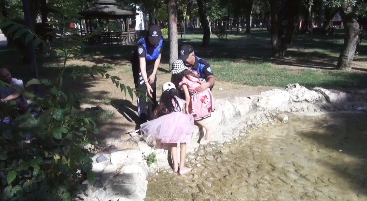 Batman'da Polis, Boğulma ve Elektrik Çarpmasına Karşı Bilgilendirme Yaptı
