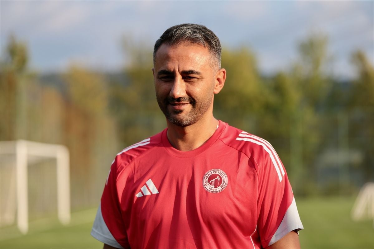 Batman Petrolspor futbolcuları antrenmanda