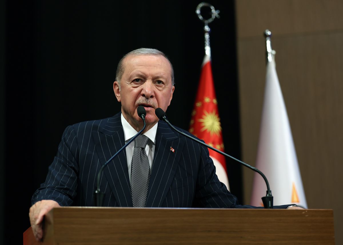 Erdoğan: Millete Hizmet Yerleri Gösteri Alanı Değil, Sorumluluk Makamlarıdır