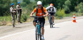 Erzurum'da bisikletçiler doğayla iç içe yaklaşık 40 kilometre pedal çevirdi