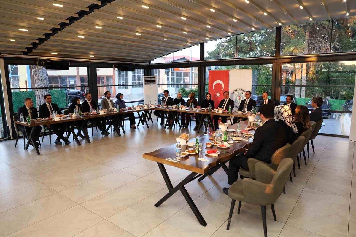 Kaymakamlar için veda programı düzenlendi