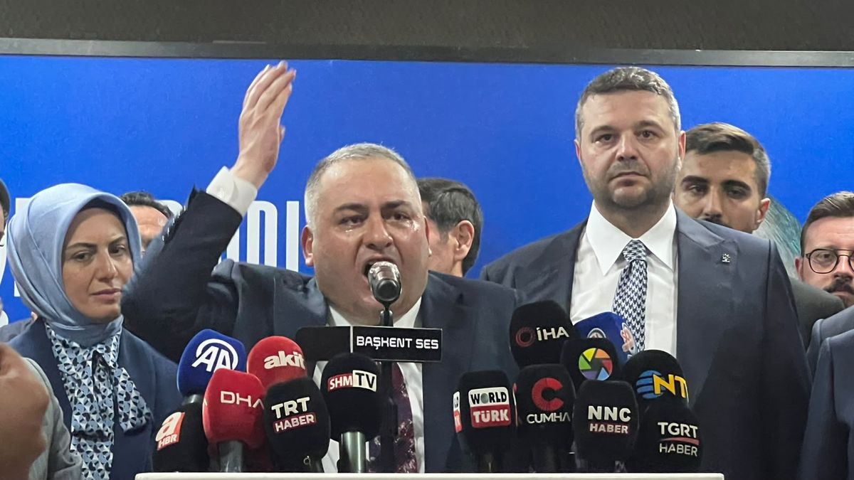Keçiören Belediye Başkanı Mesut Özarslan AK Parti'ye Katıldı: 'Halka Hizmet Belediyeciliği Tek Felsefemiz'