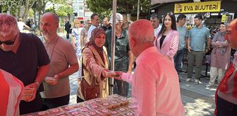 Kırklareli'nde vatandaşlara aşure ikram edildi
