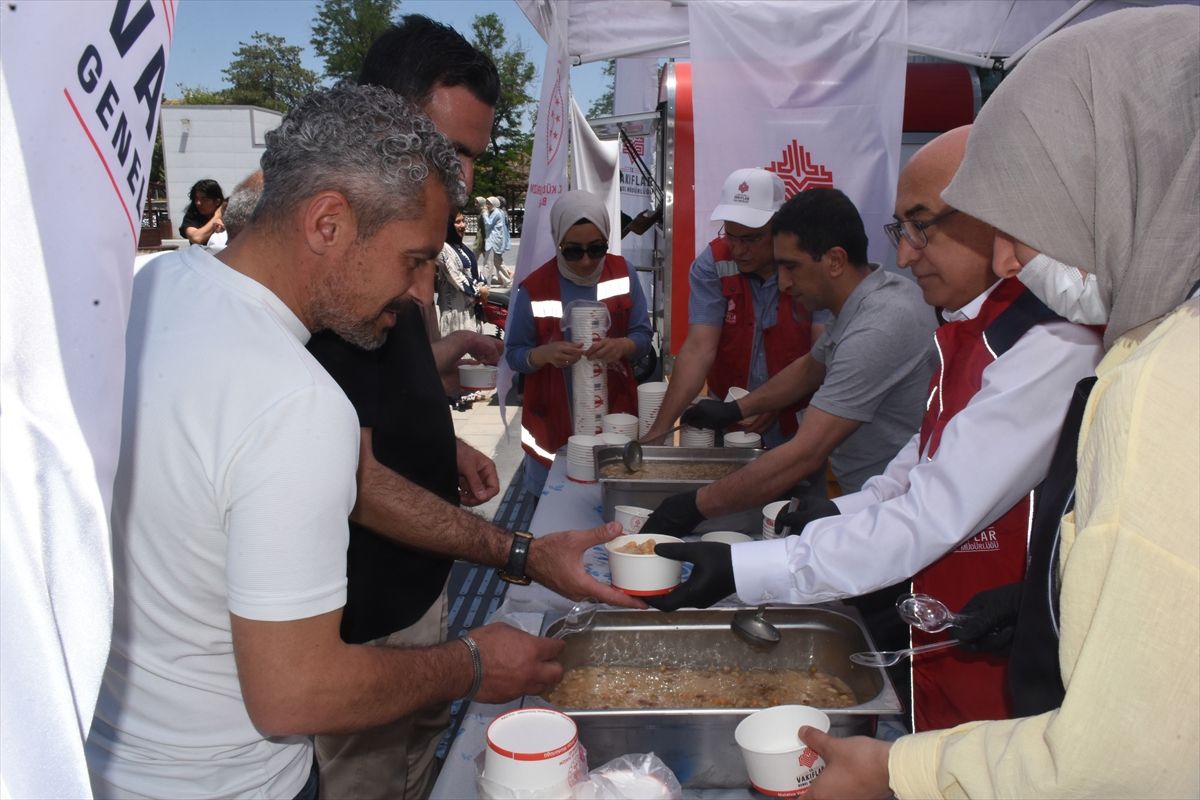 Malatya, Elazığ ve Tunceli'de 12 bin kişiye aşure ikram edilecek