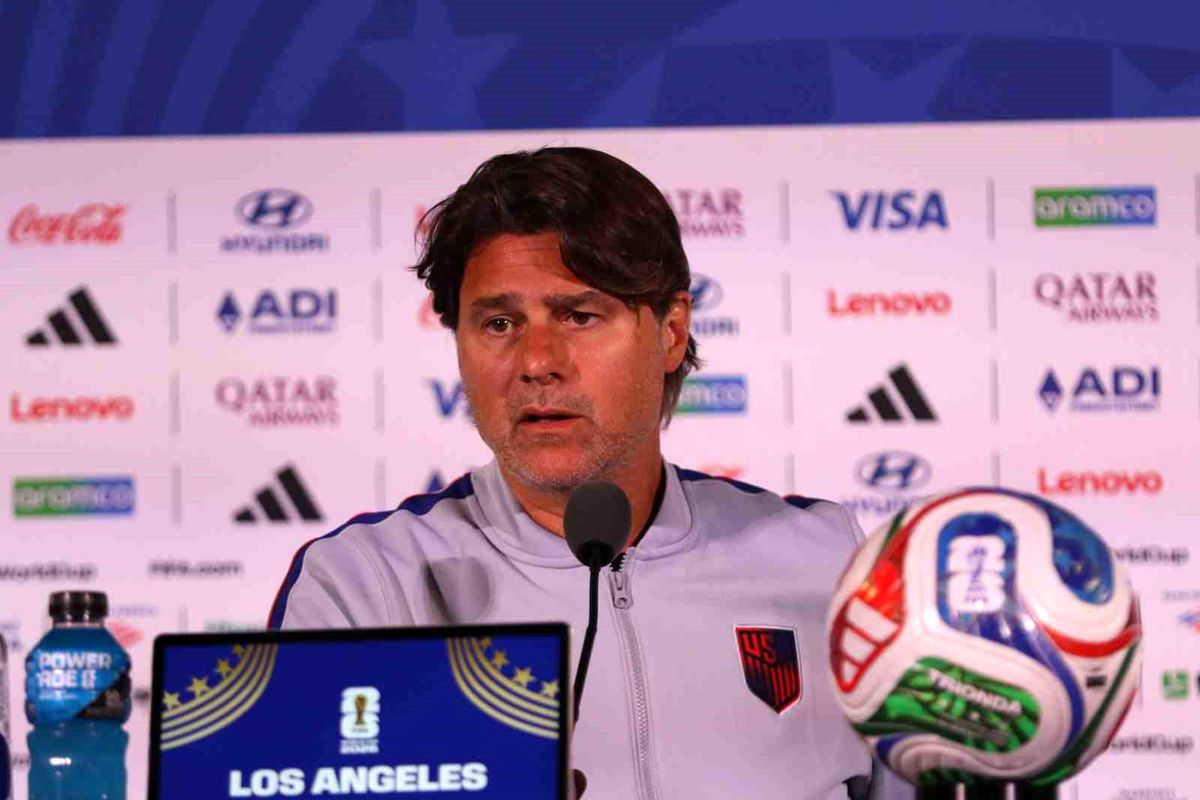 Mauricio Pochettino saha kenarında