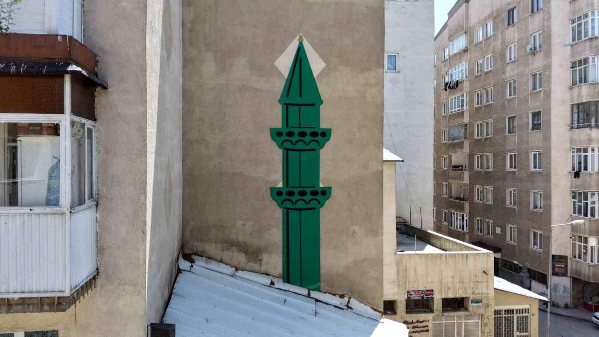 Erzurum'daki Mustafa Akal Camii'nin Eşsiz Minare Tasarımı Dikkat Çekiyor