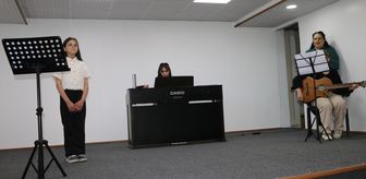 Of'ta Mikdat Sarıalioğlu Ortaokulu'nda müzik dinletisi düzenlendi