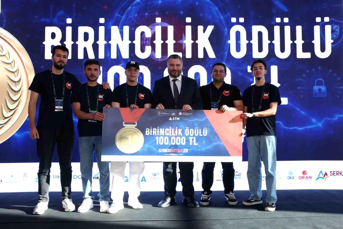 Siber Vatan Programı birincisi Serdengeçtiler Takımı